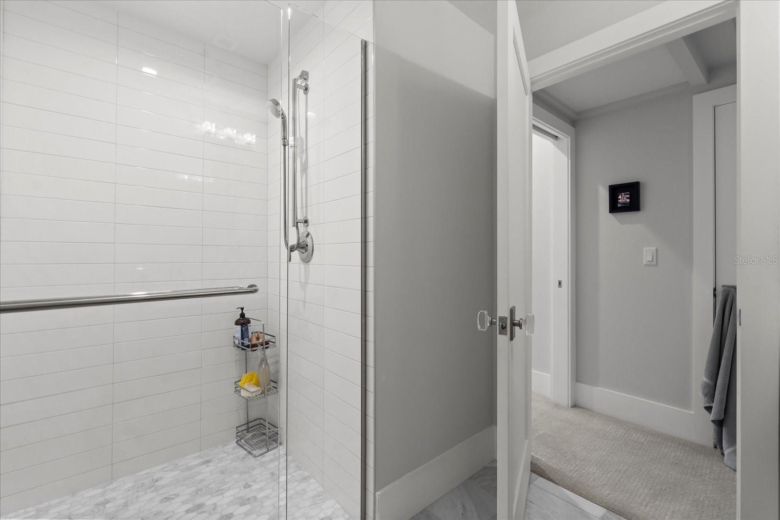 Image 27 of 42 For 311 Morse Boulevard 2-3