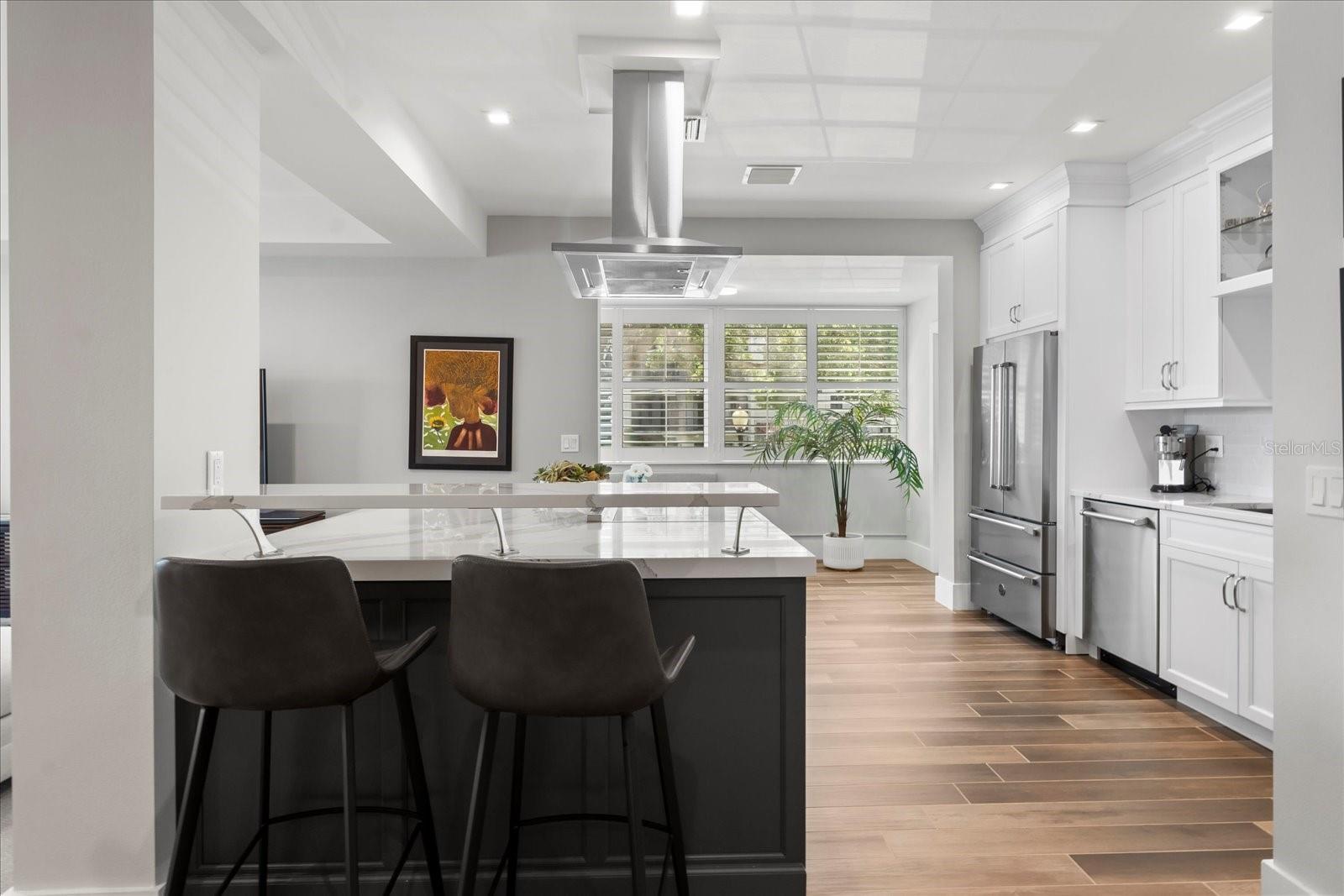 Image 6 of 42 For 311 Morse Boulevard 2-3