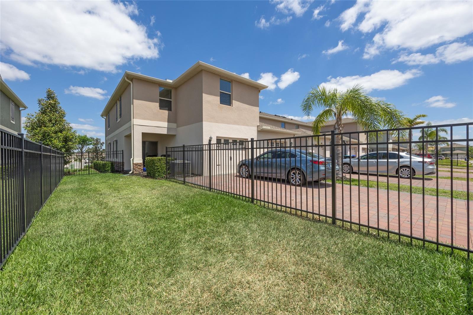 Image 26 of 43 For 16261 Admirals Cove Lane
