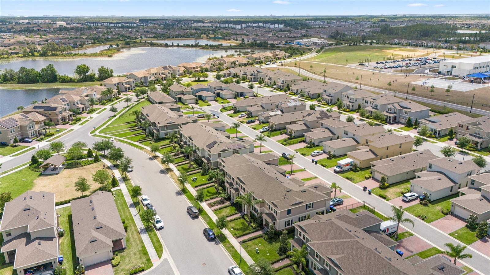 Image 39 of 43 For 16261 Admirals Cove Lane