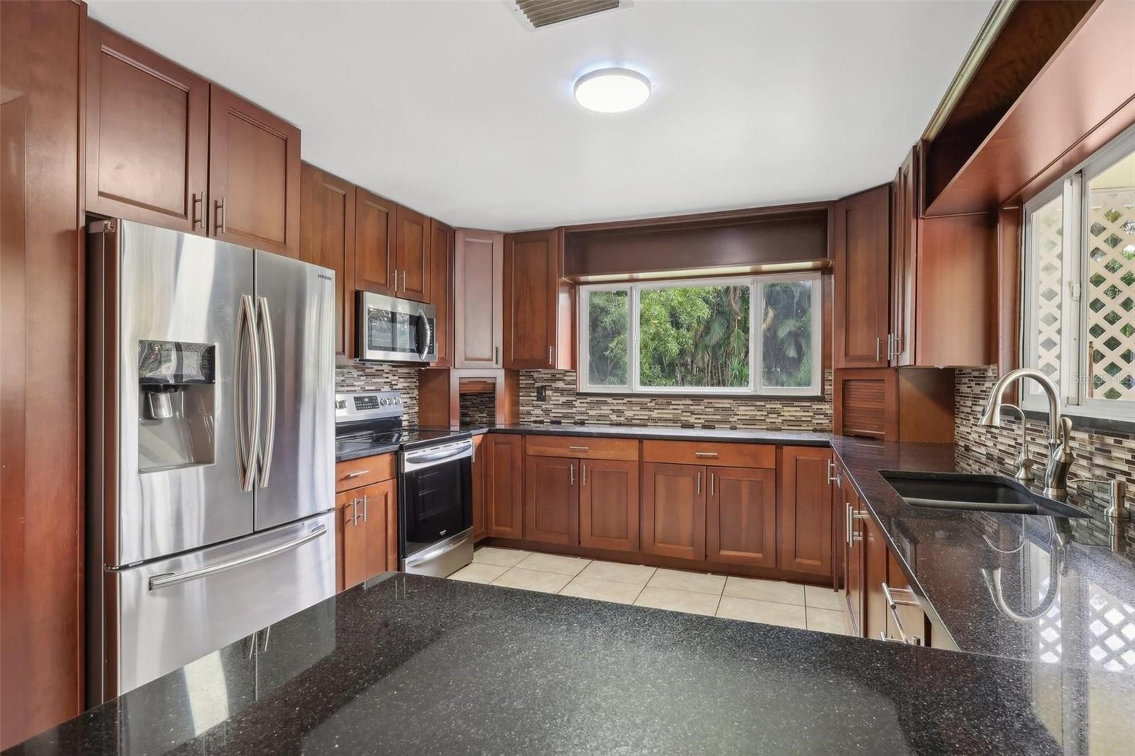 Image 12 of 51 For 11352 Persimmon Boulevard