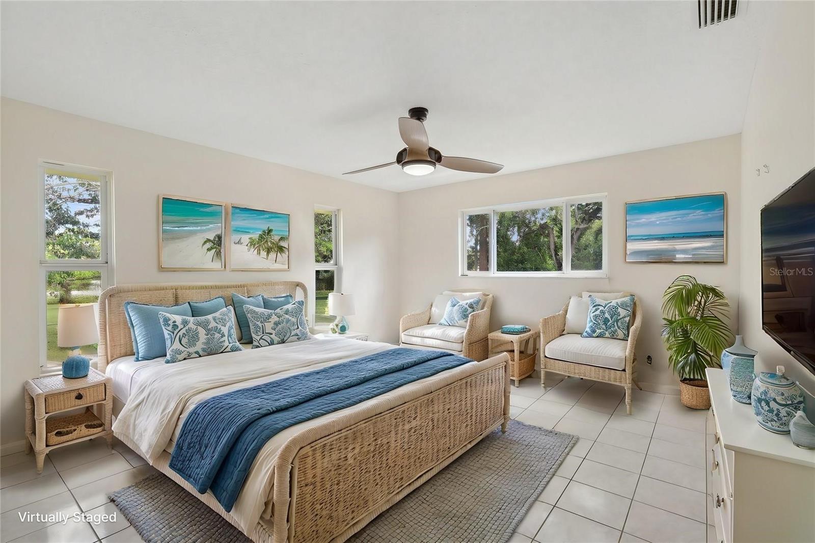 Image 20 of 51 For 11352 Persimmon Boulevard