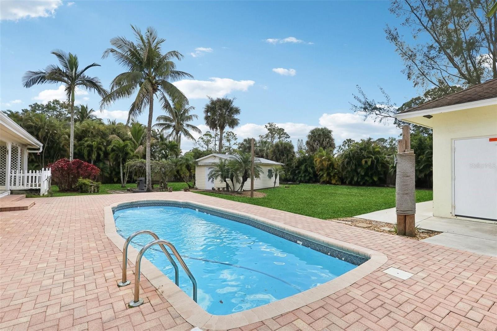 Image 30 of 51 For 11352 Persimmon Boulevard