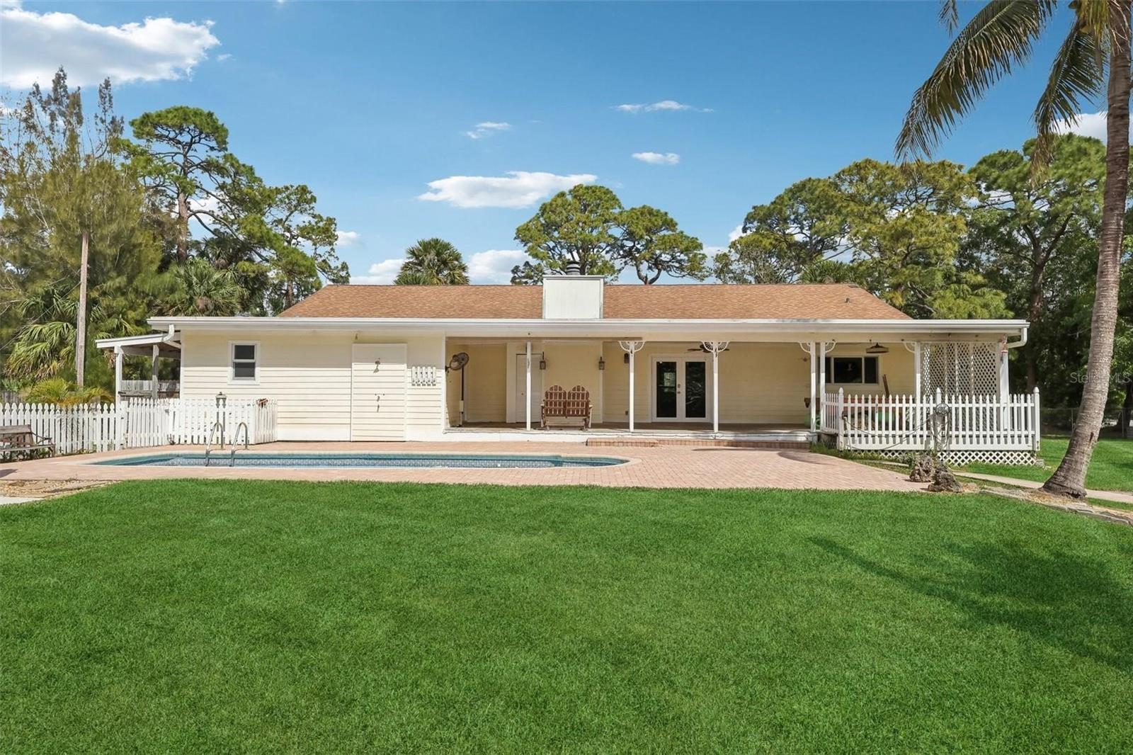 Image 34 of 51 For 11352 Persimmon Boulevard