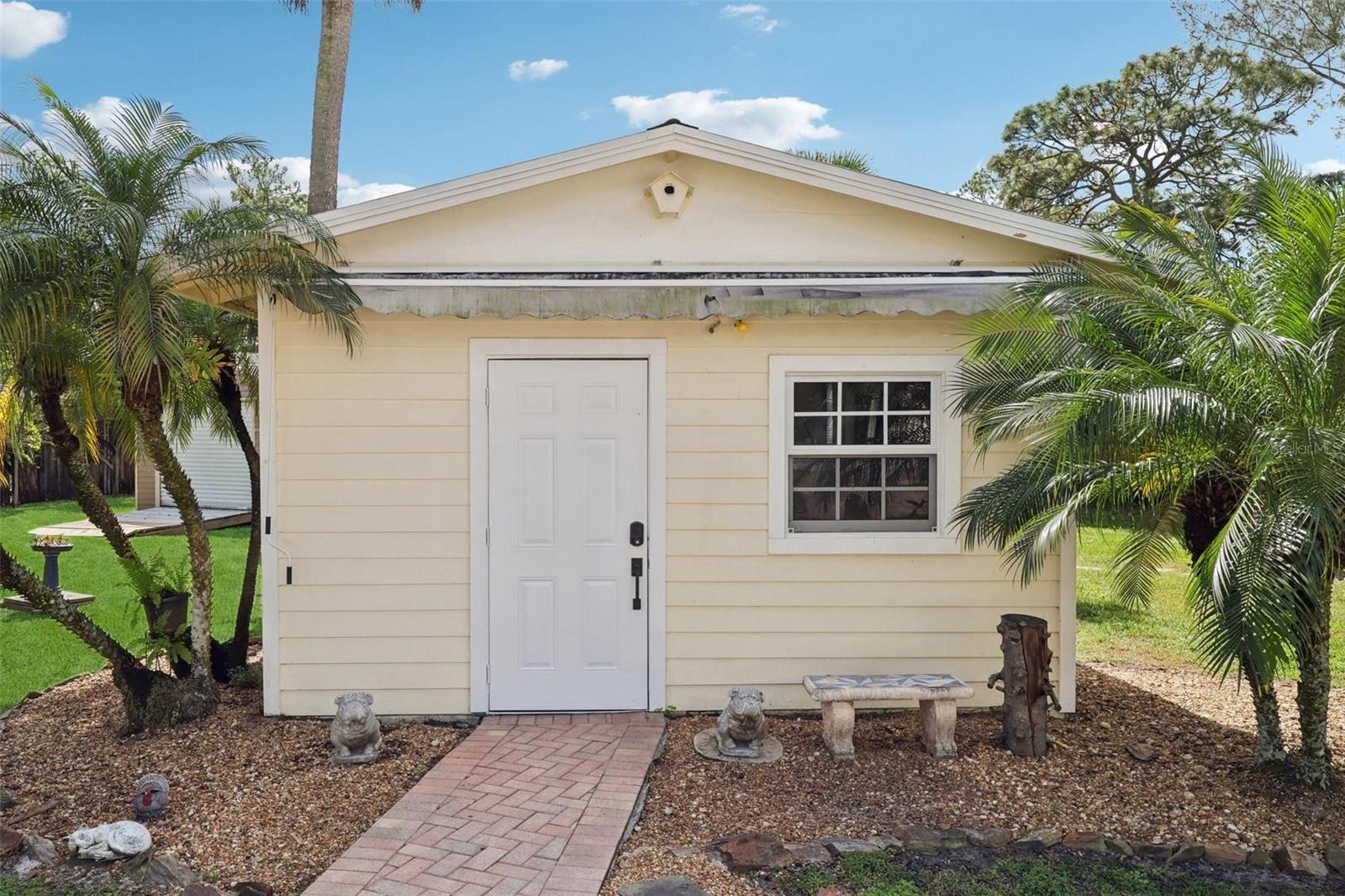 Image 35 of 51 For 11352 Persimmon Boulevard