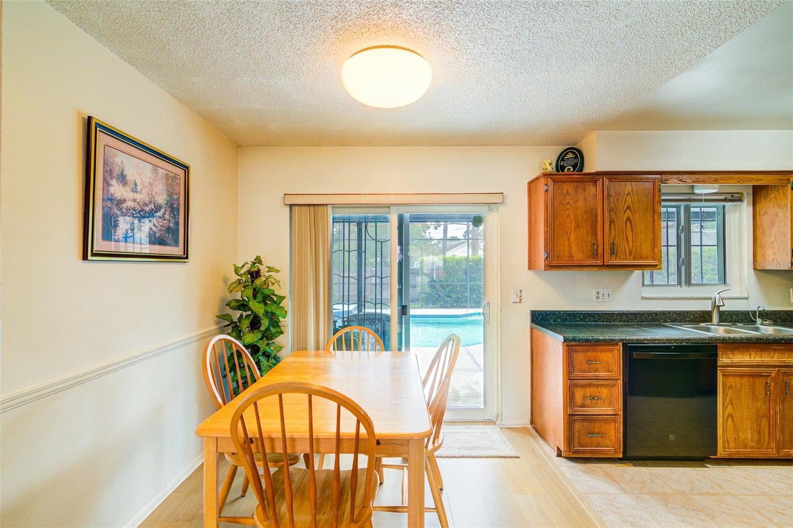 Image 13 of 52 For 2729 Hilda Court
