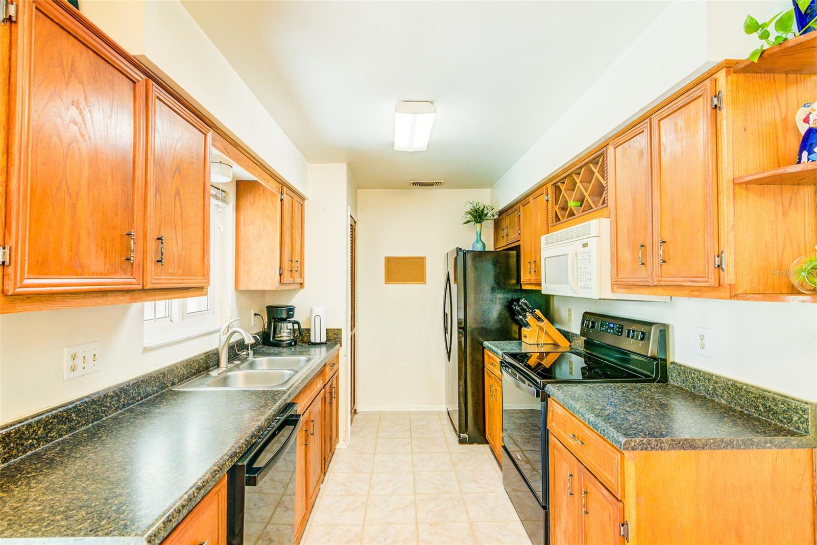 Image 15 of 52 For 2729 Hilda Court