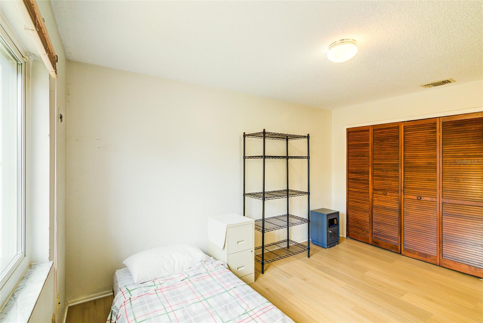Image 34 of 52 For 2729 Hilda Court