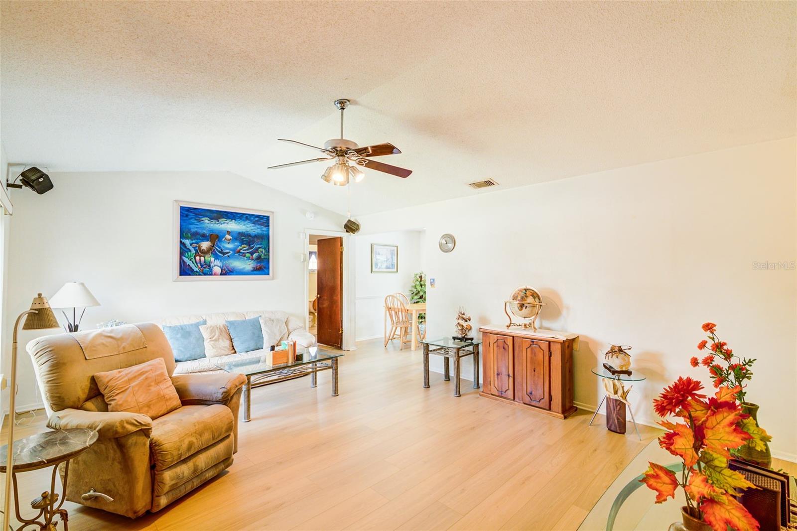 Image 6 of 52 For 2729 Hilda Court