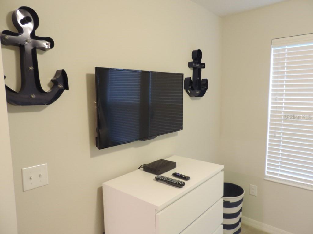 Image 26 of 42 For 5123 Crown Haven Drive