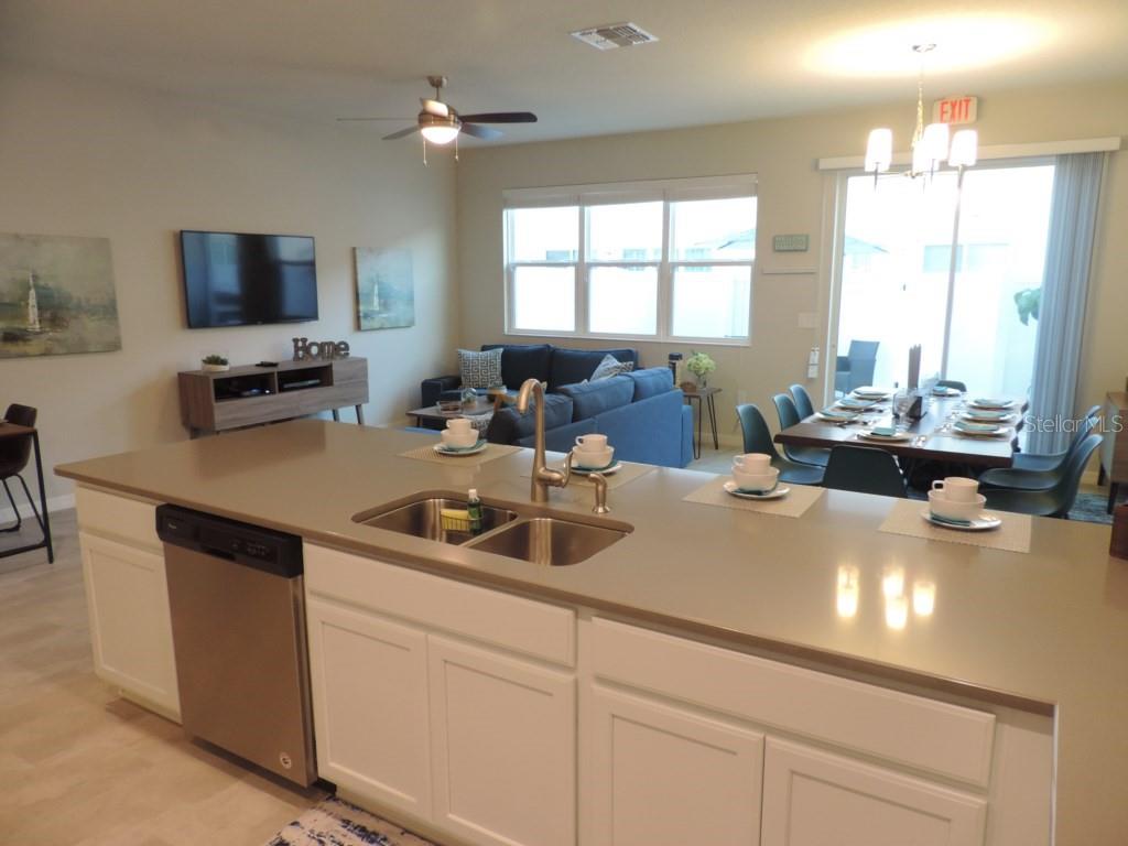 Image 6 of 42 For 5123 Crown Haven Drive