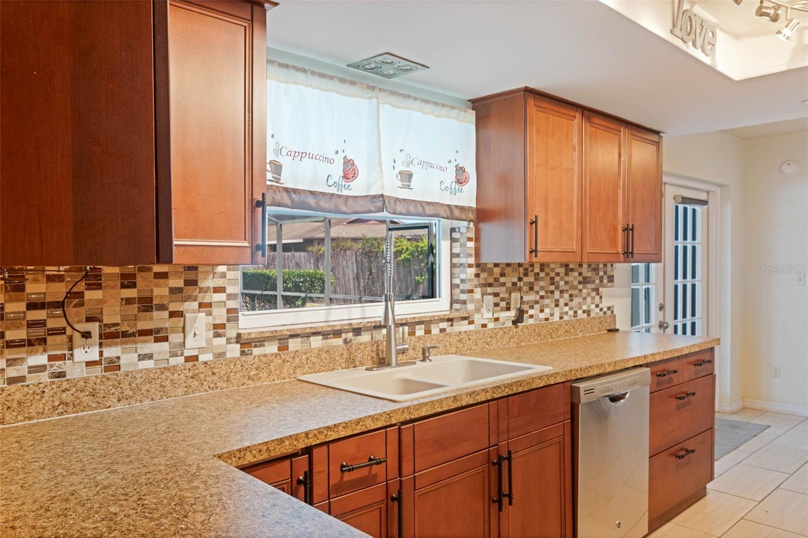 Image 11 of 51 For 2990 Mallard Drive