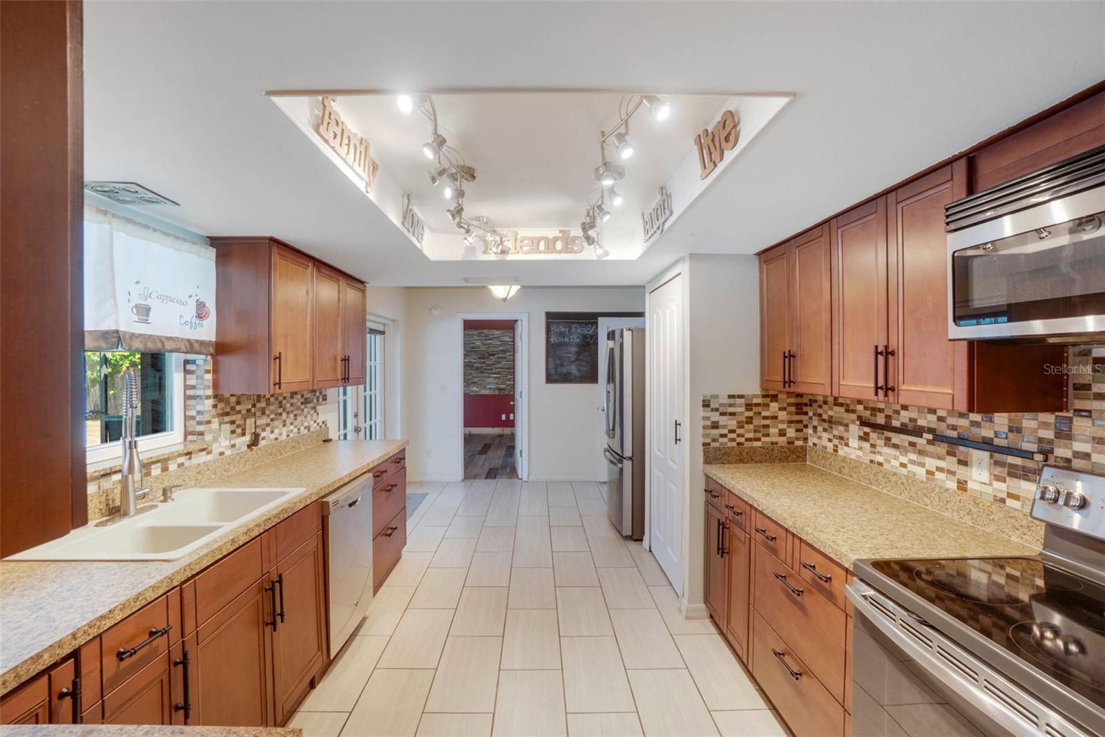 Image 12 of 51 For 2990 Mallard Drive