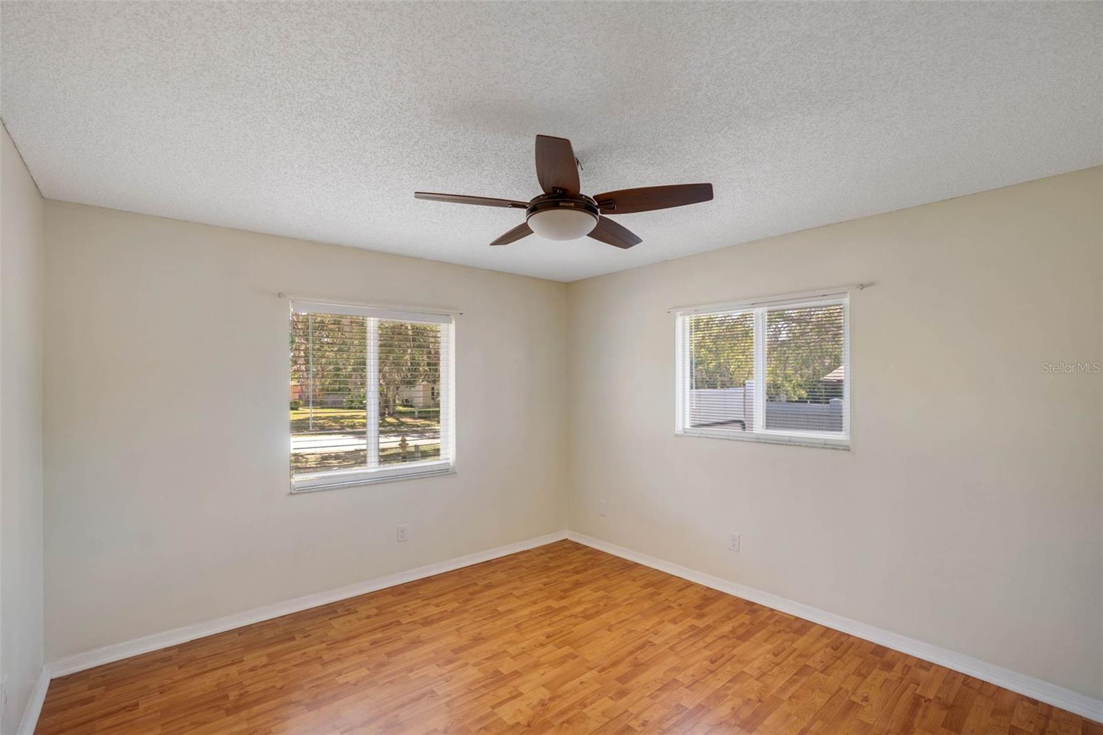 Image 16 of 51 For 2990 Mallard Drive