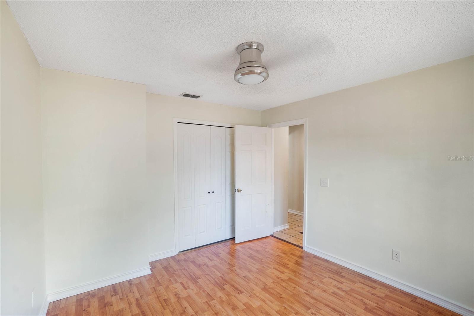 Image 19 of 51 For 2990 Mallard Drive