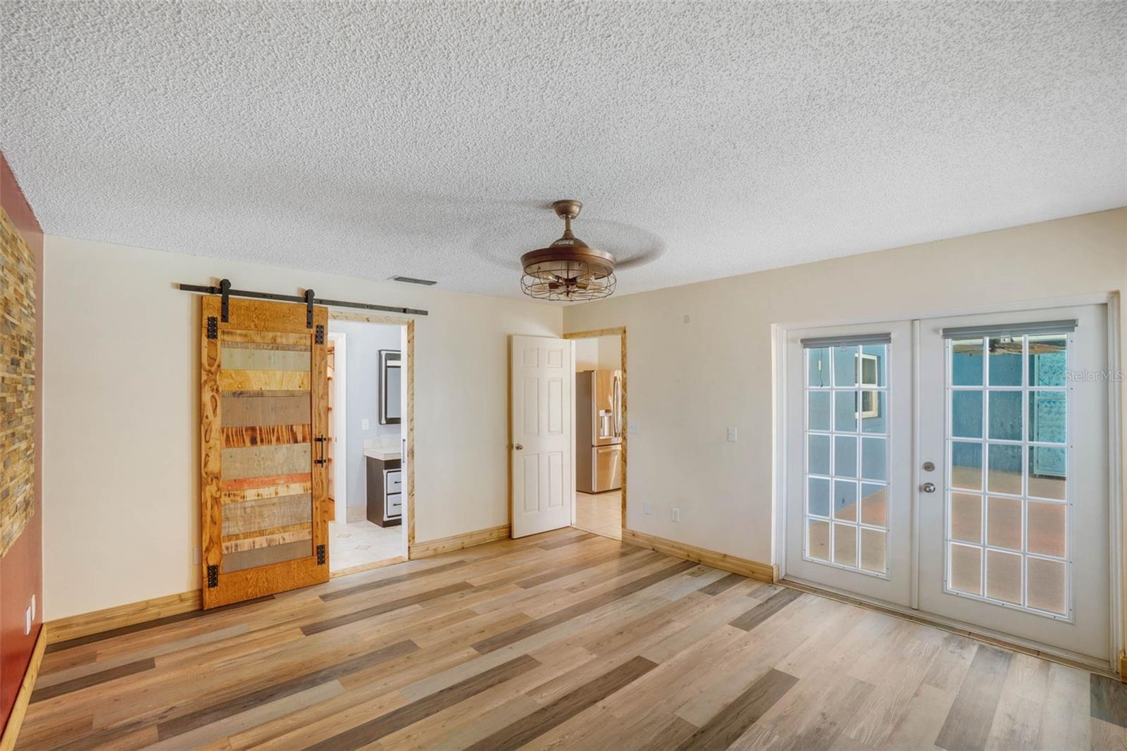 Image 21 of 51 For 2990 Mallard Drive