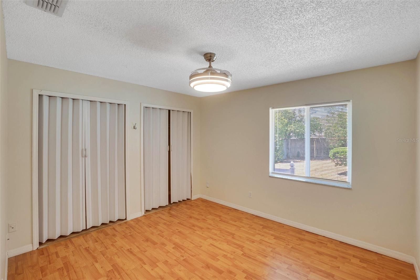 Image 22 of 51 For 2990 Mallard Drive