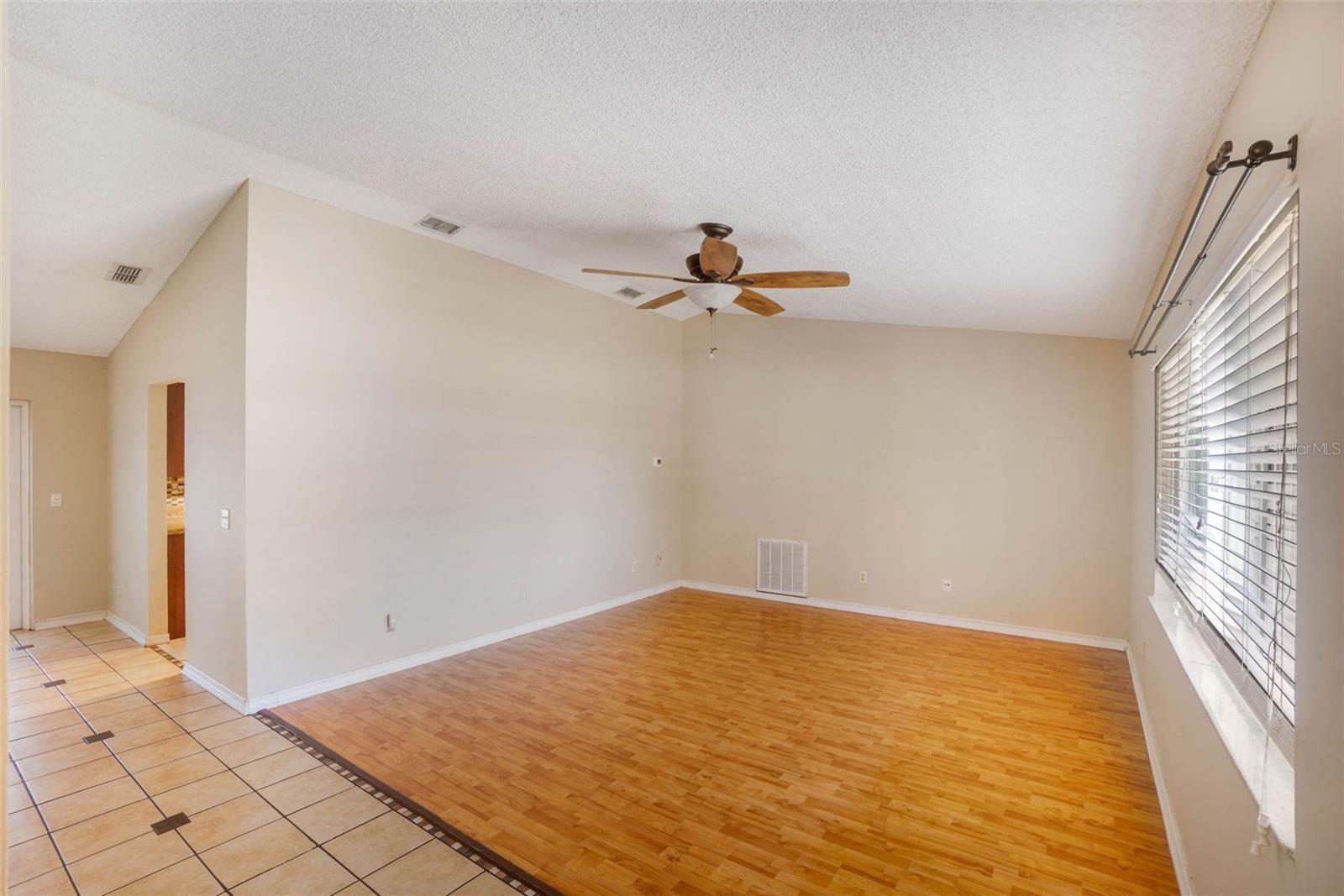 Image 6 of 51 For 2990 Mallard Drive