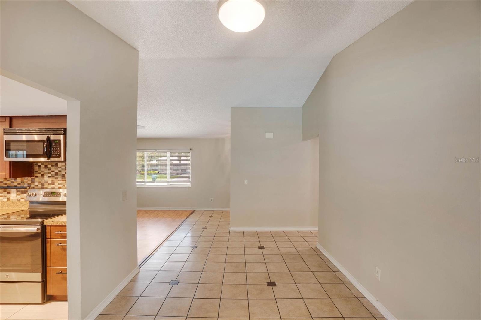 Image 9 of 51 For 2990 Mallard Drive