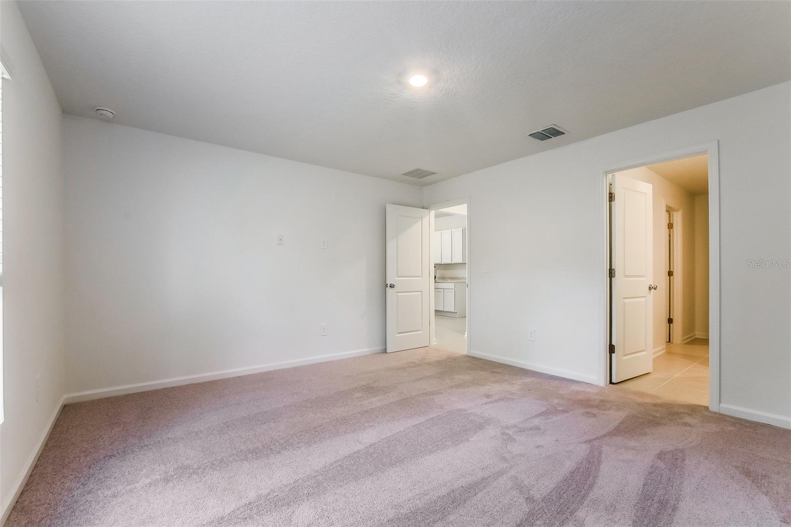 Image 2 of 15 For 1319 Blue Ash Lane