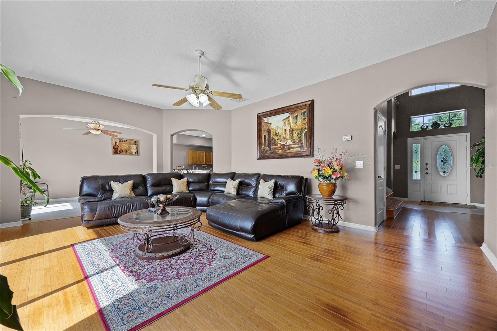 Image 42 of 62 For 346 Willet Avenue