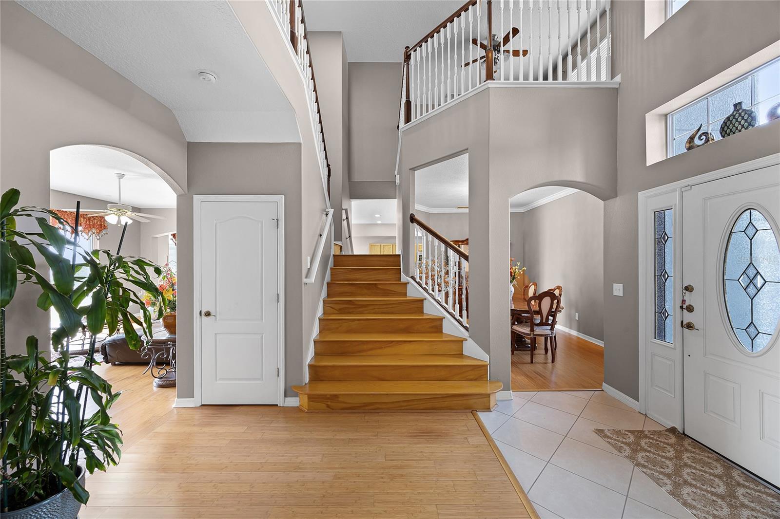 Image 47 of 62 For 346 Willet Avenue