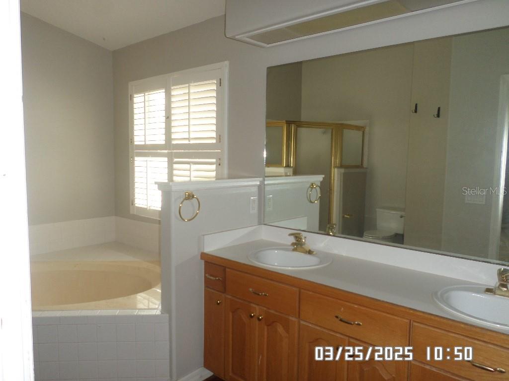 Image 10 of 14 For 21708 Royal St Georges Lane