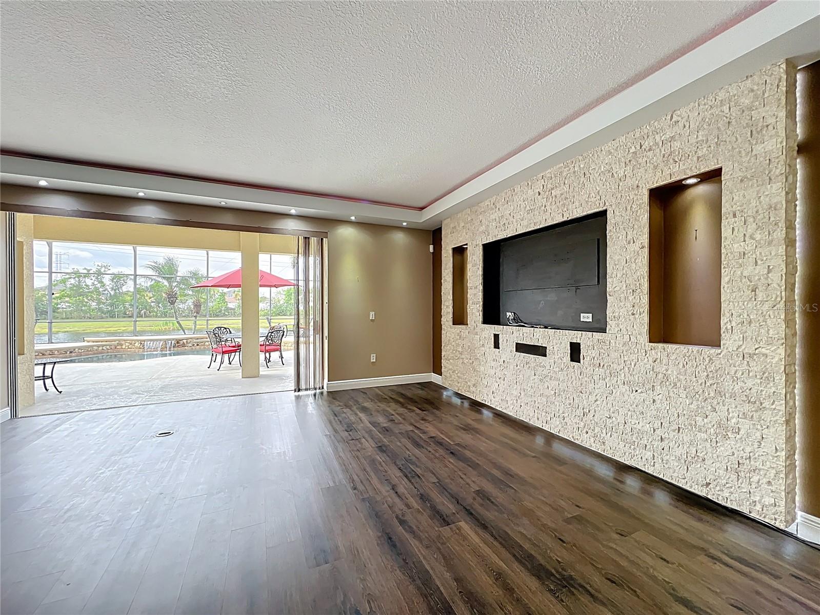 Image 27 of 87 For 2145 Plantation Oak Drive