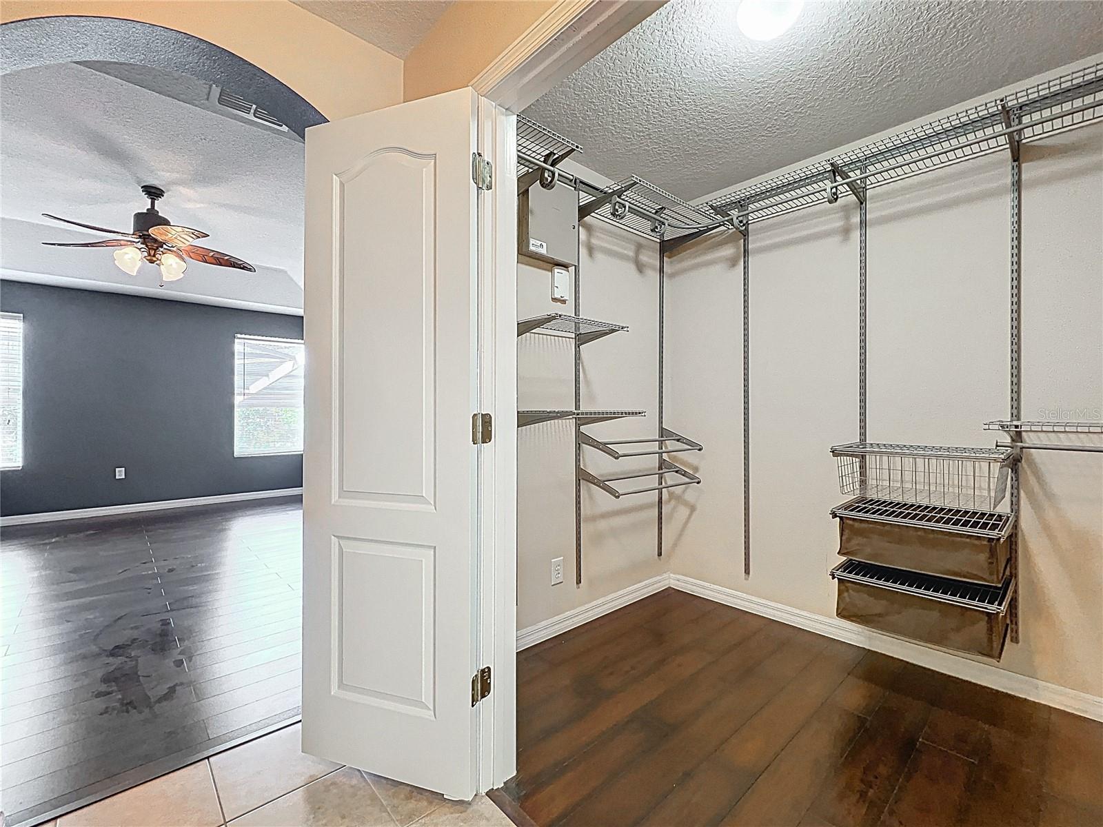 Image 37 of 87 For 2145 Plantation Oak Drive