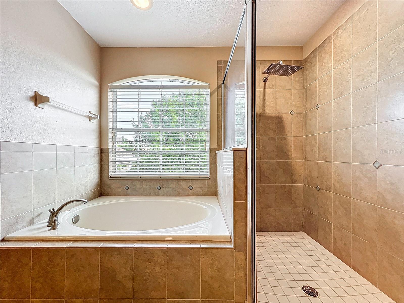 Image 42 of 87 For 2145 Plantation Oak Drive