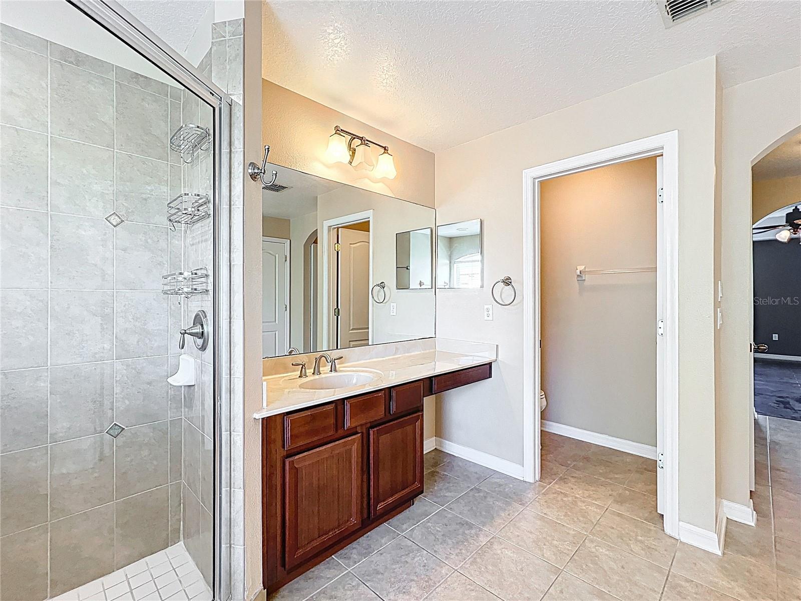 Image 43 of 87 For 2145 Plantation Oak Drive