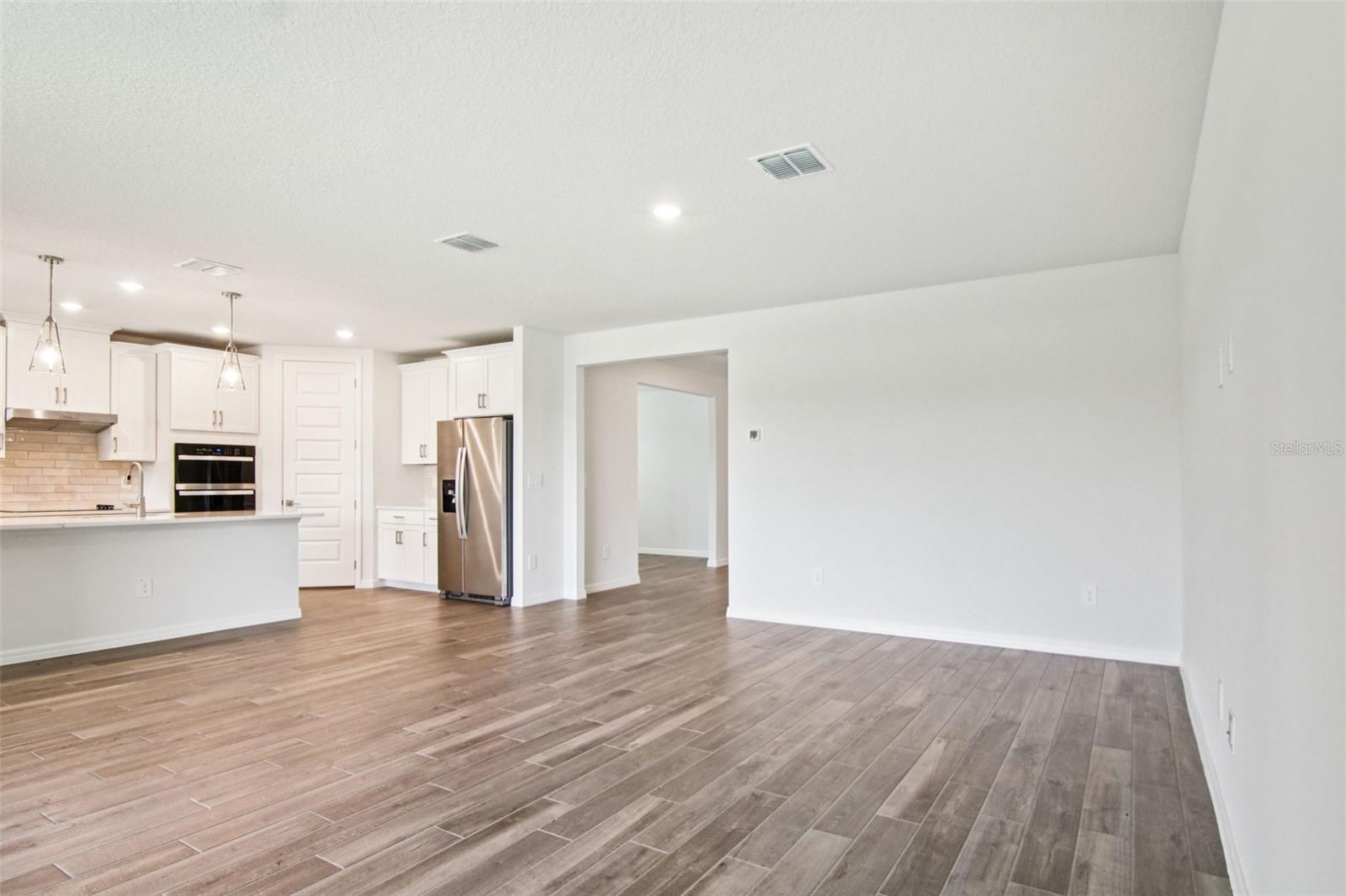 Image 14 of 29 For 1787 Draughton Drive