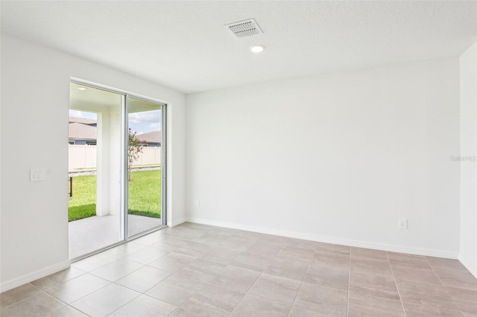Image 15 of 26 For 1752 Brekey Way