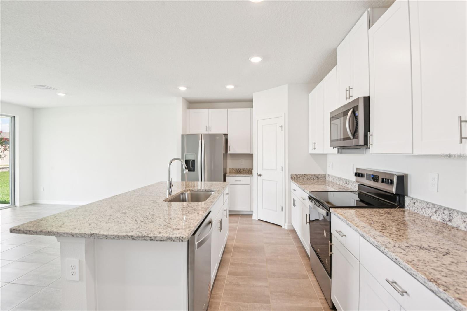 Image 4 of 26 For 1752 Brekey Way
