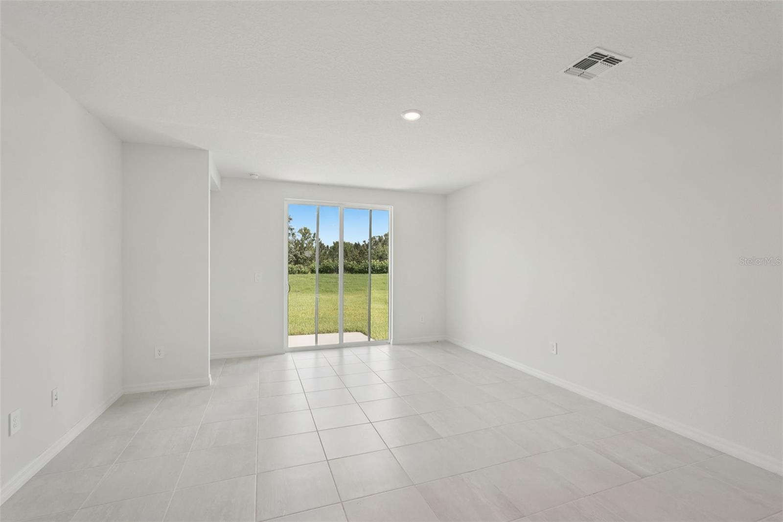 Image 6 of 30 For 14106 Crutchfield Court