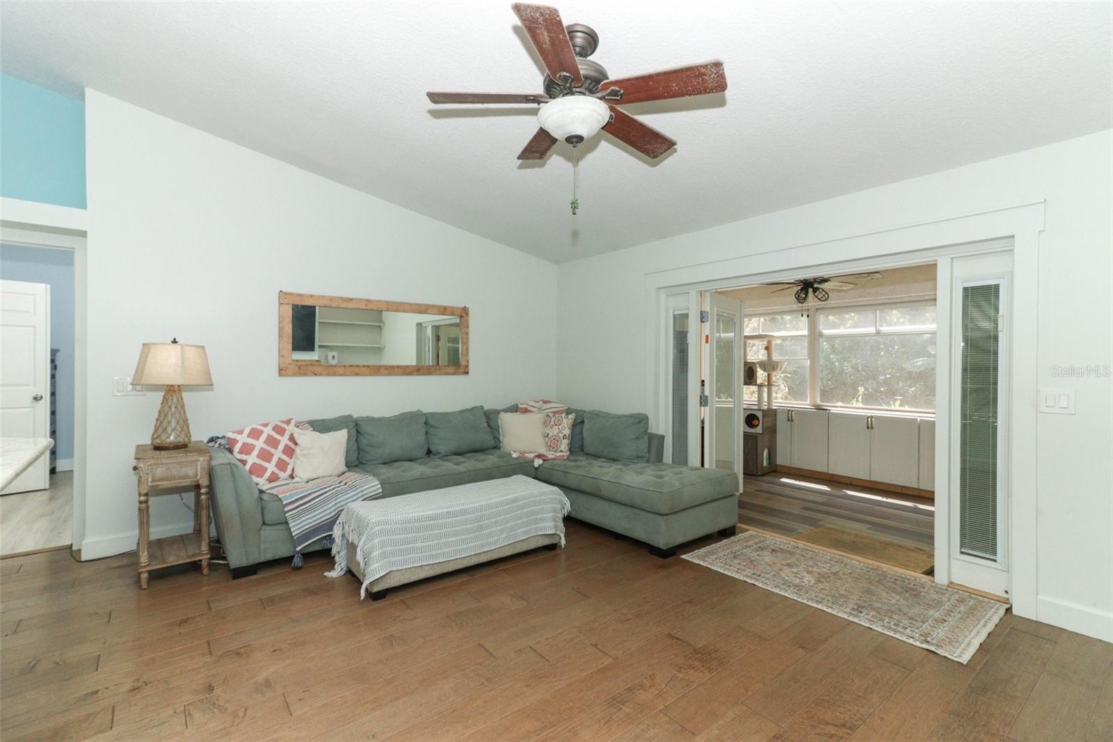 Image 11 of 44 For 304 Little Springs Lane