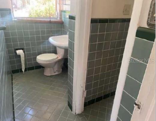 Image 4 of 12 For 17401 1st Street E