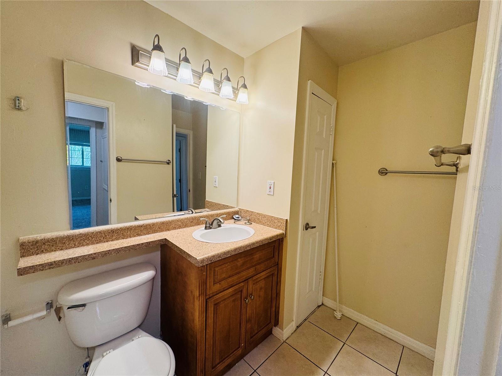 Image 13 of 25 For 1695 Lee Road E214