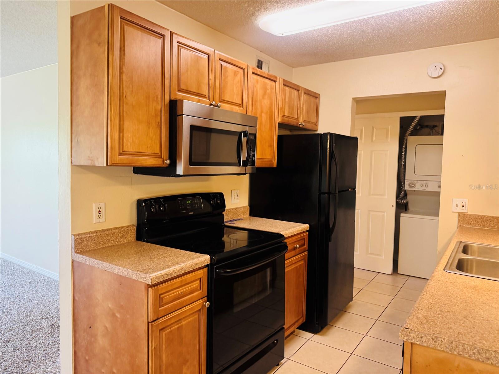 Image 3 of 25 For 1695 Lee Road E214