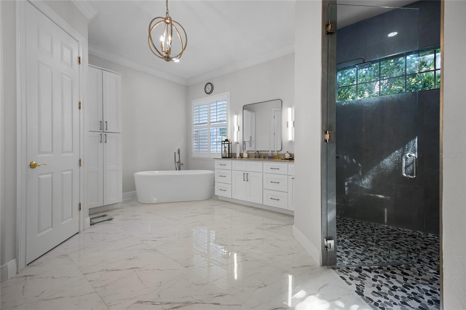 Image 21 of 39 For 11014 Hawkshead Court