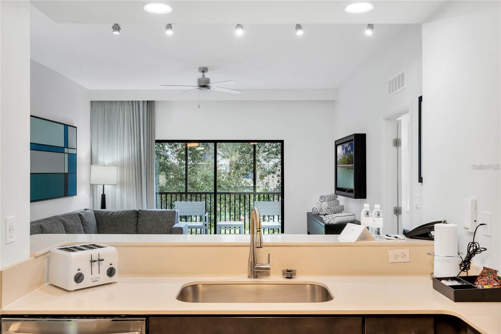 Image 3 of 25 For 14501 Grove Resort Avenue 3305