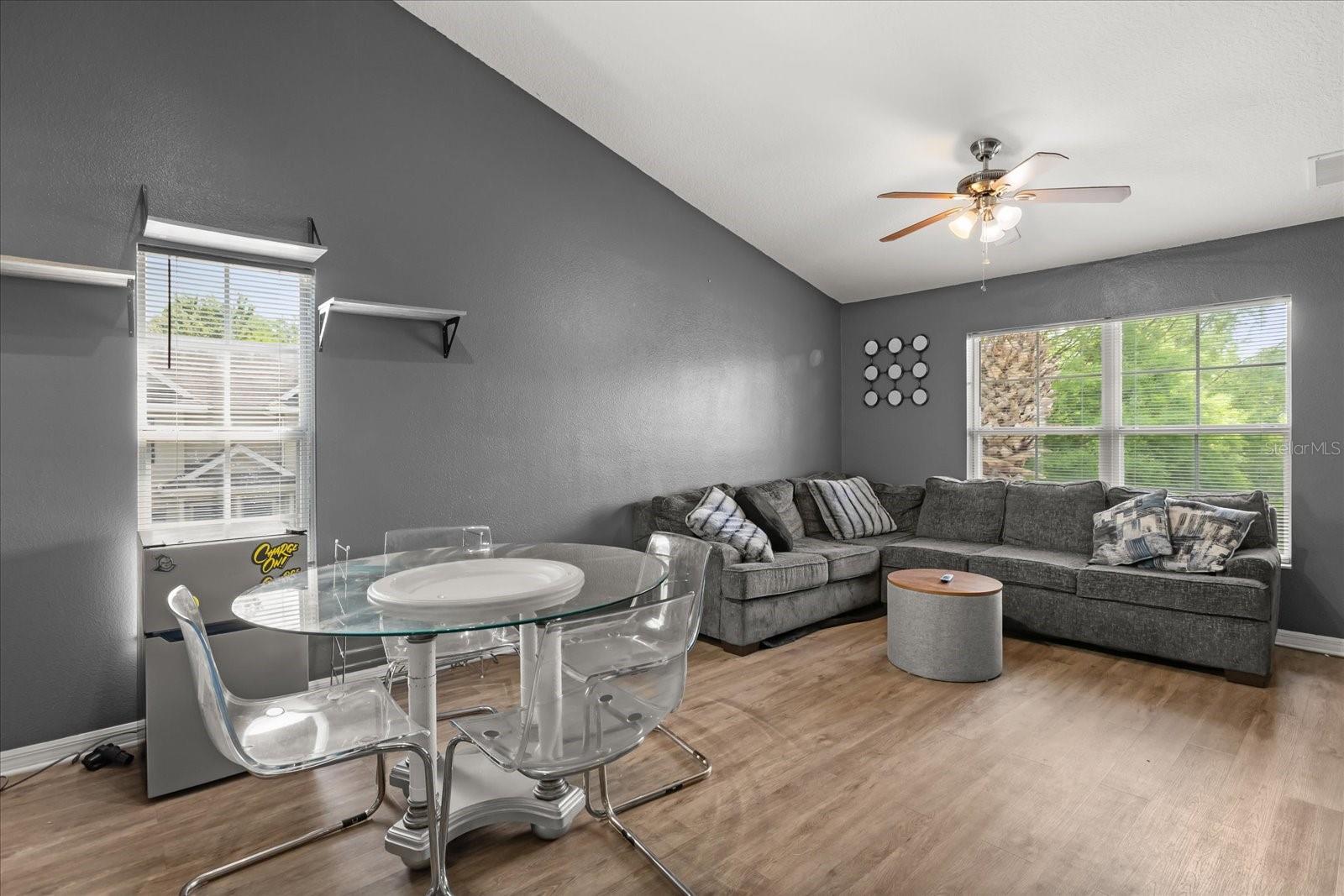 Image 13 of 38 For 10154 Regent Square Drive 201