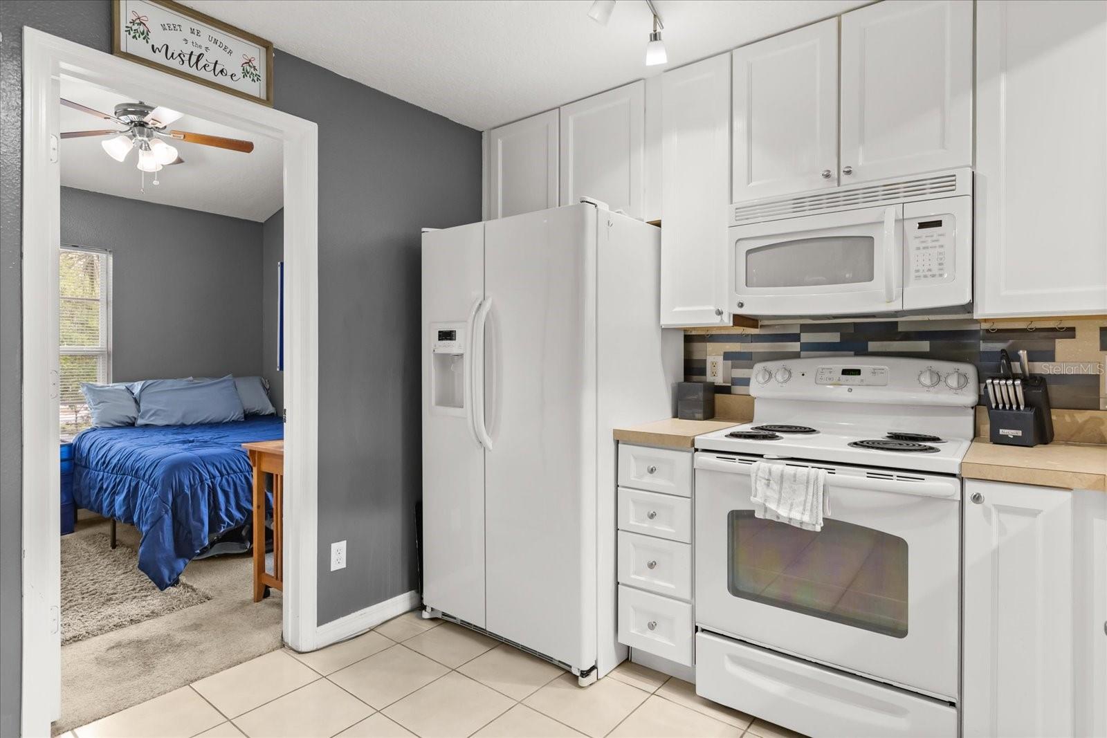 Image 9 of 38 For 10154 Regent Square Drive 201