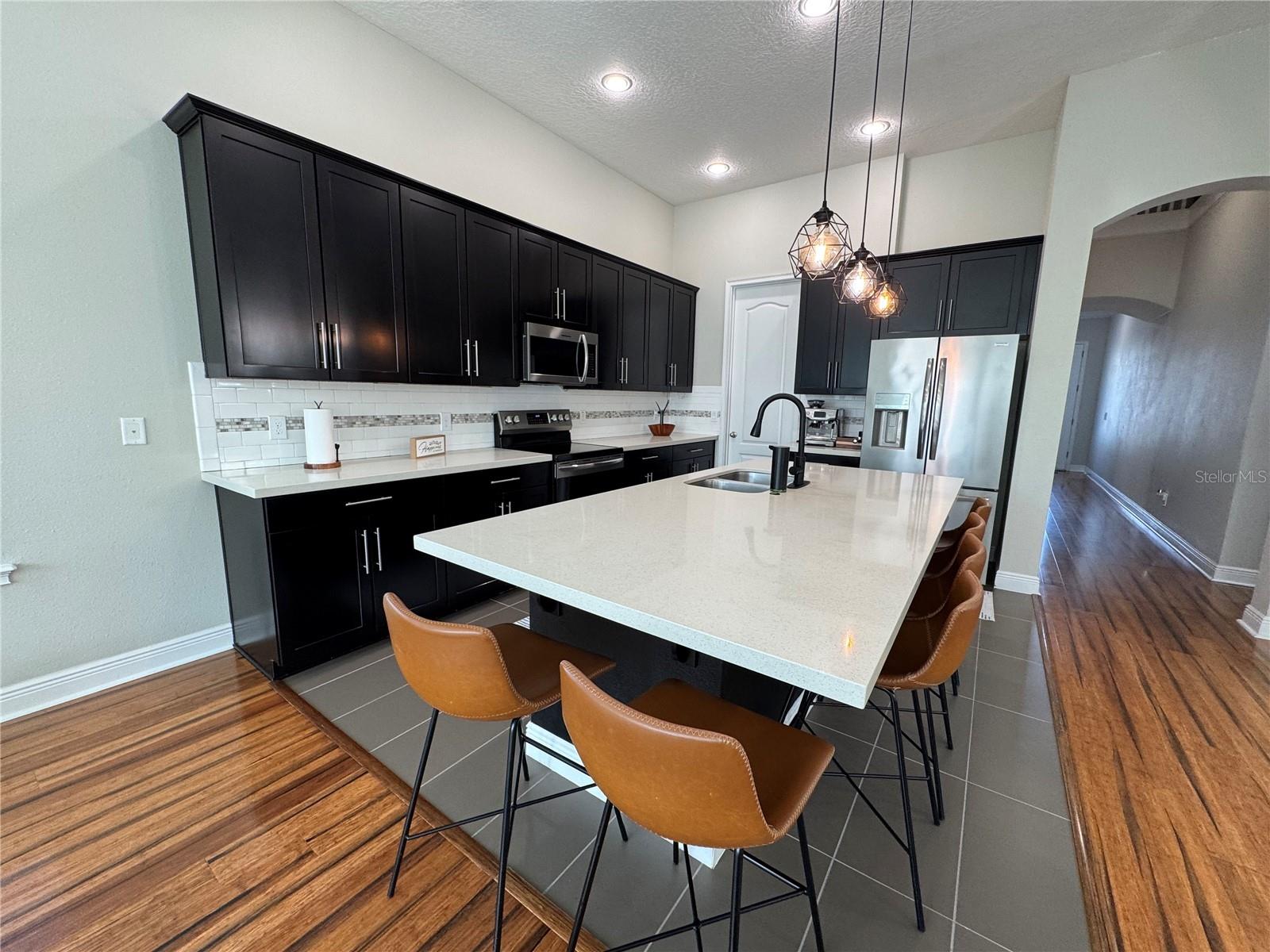 Image 13 of 36 For 8140 Mistral Drive