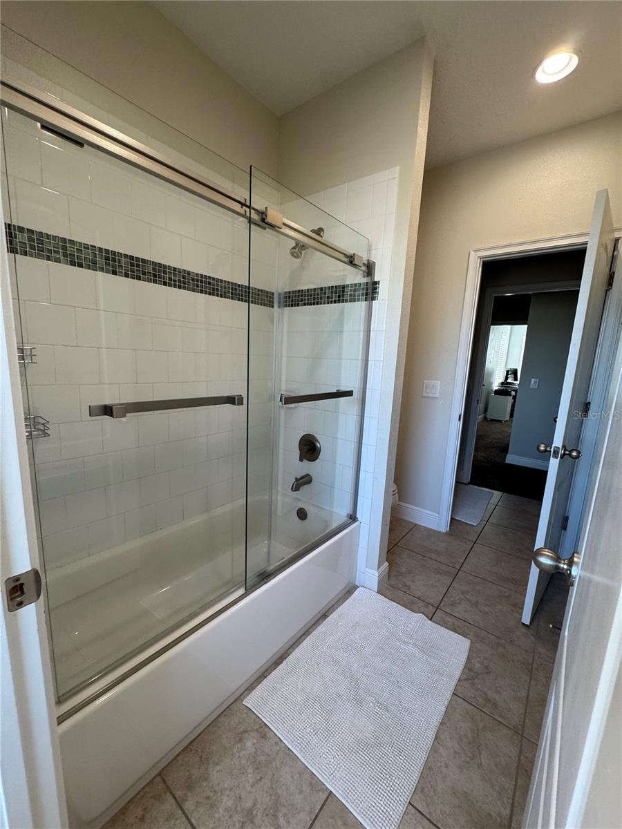 Image 31 of 36 For 8140 Mistral Drive
