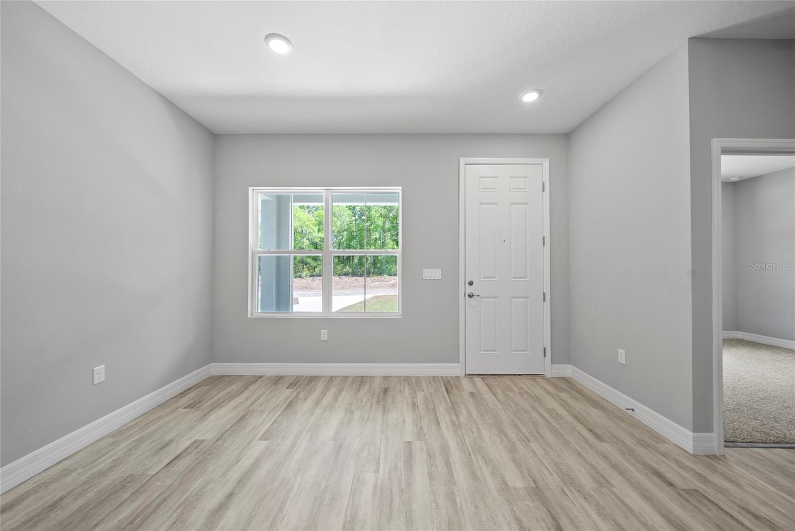 Listing photo id 0 for 887 Weldon Lane