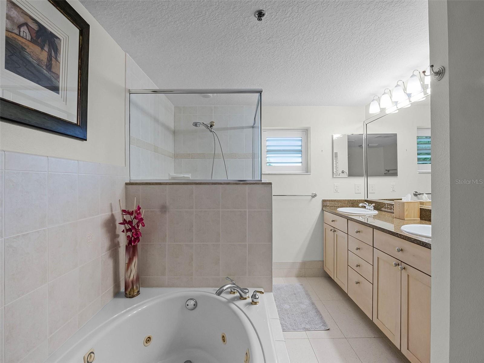 Image 20 of 28 For 5300 Atlantic Avenue 6-301