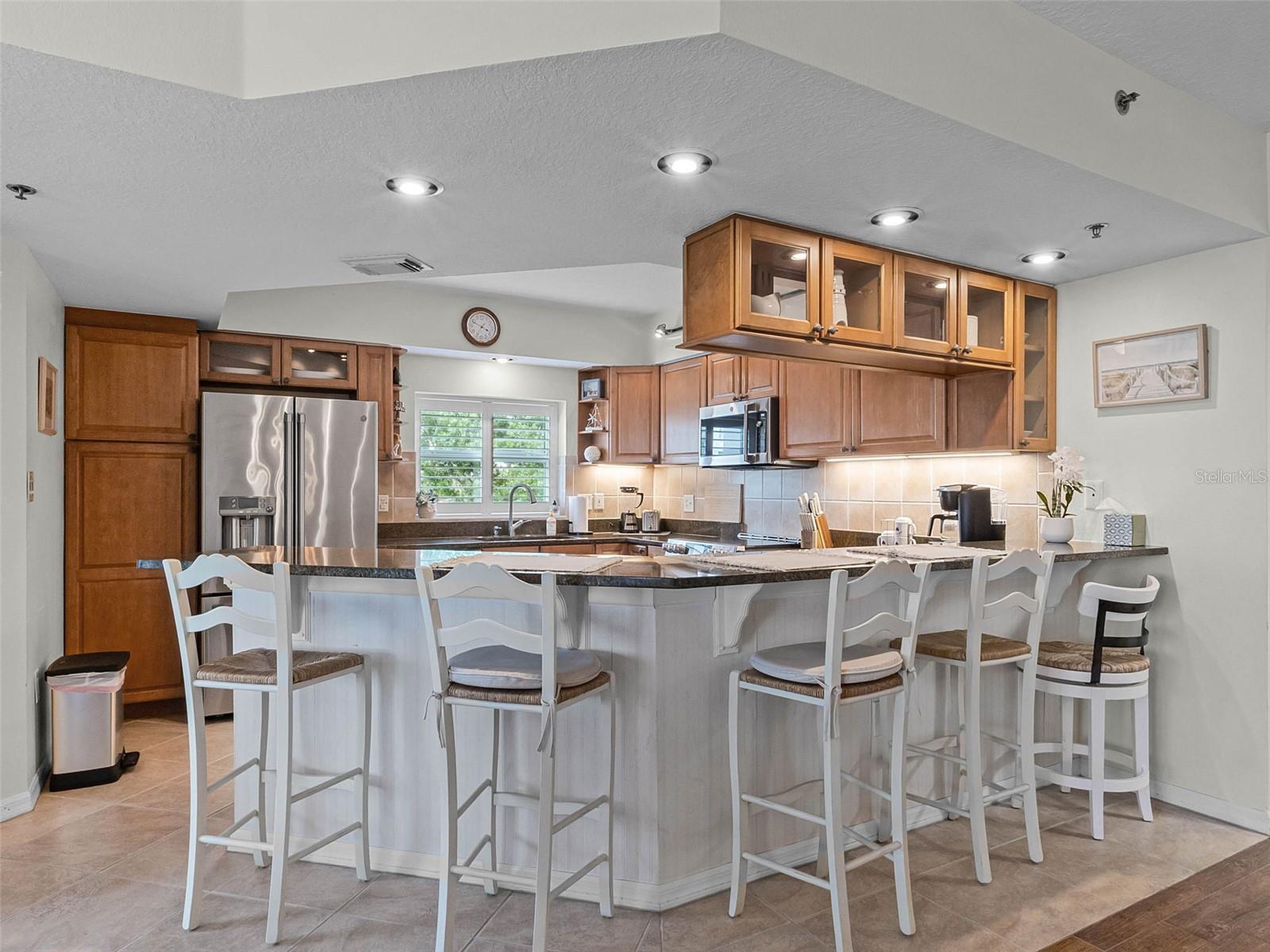 Image 7 of 28 For 5300 Atlantic Avenue 6-301