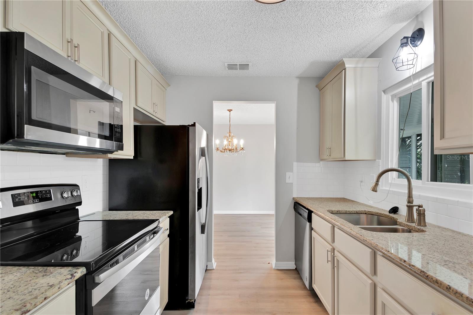 Image 10 of 45 For 6366 115th Street Road