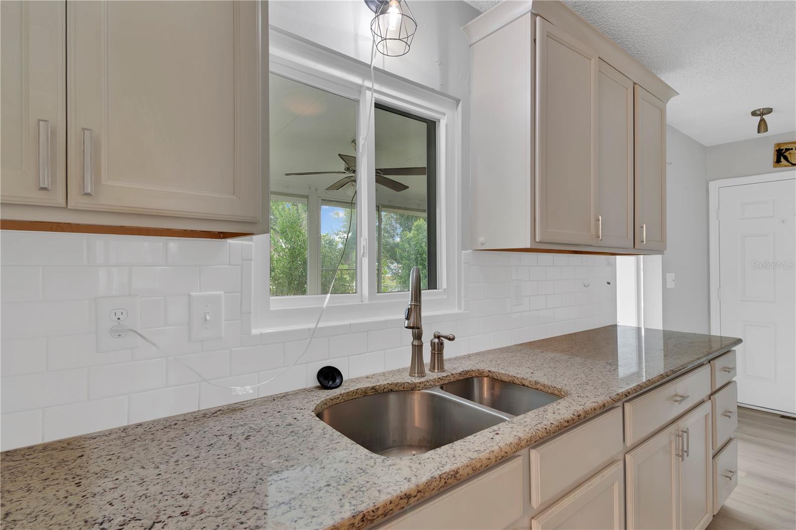 Image 11 of 45 For 6366 115th Street Road